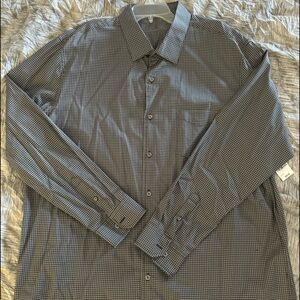 Men’s collared shirt- button down